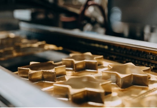 Thermoformen für Pralinen-Inlays hergestellt in der Schweiz