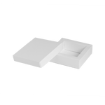 Boîtes en carton avec bord trottoir, blanches