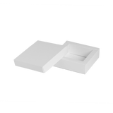 Boîtes en carton avec bord trottoir, blanches